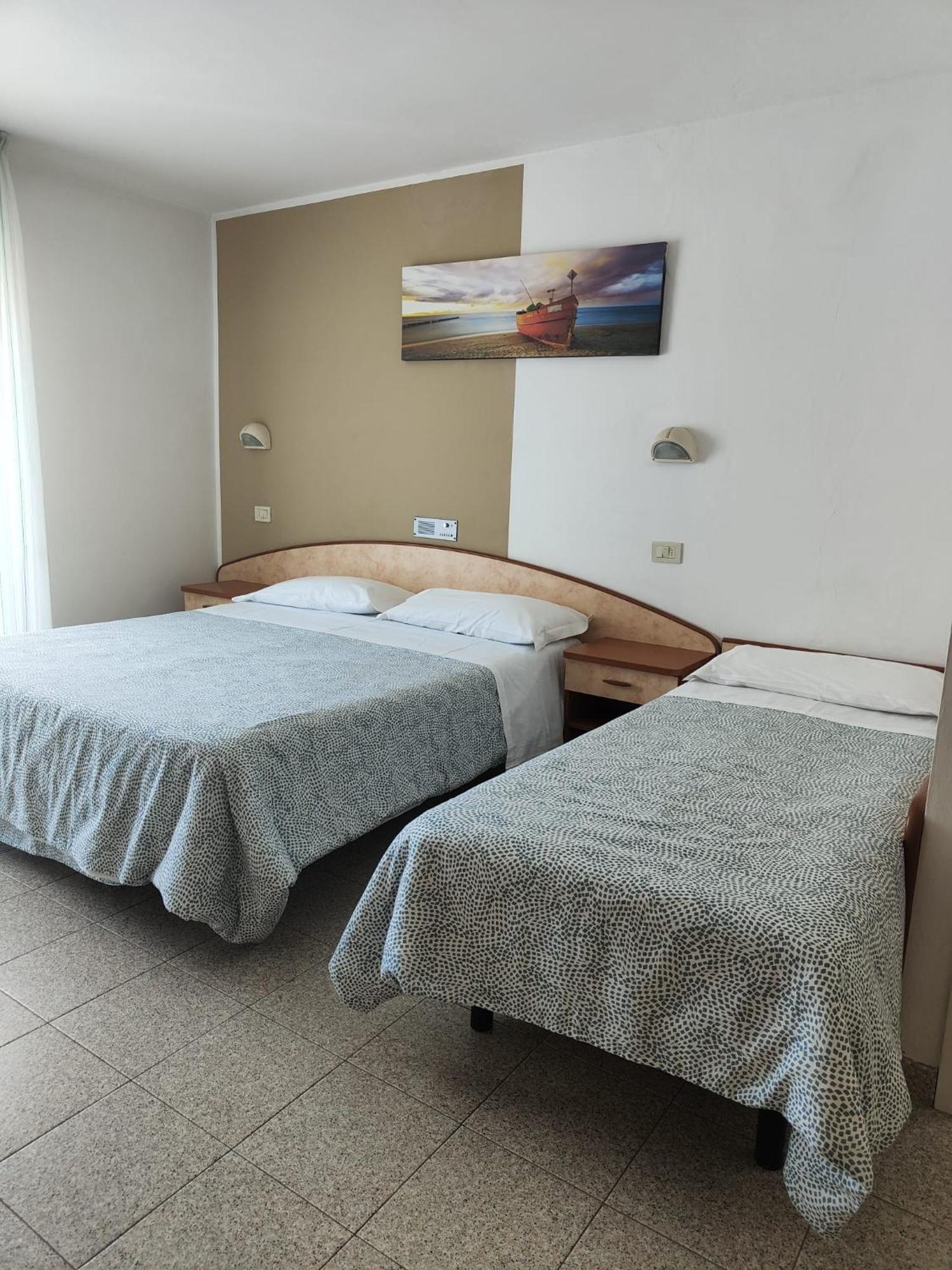 Lina Hotel 3*